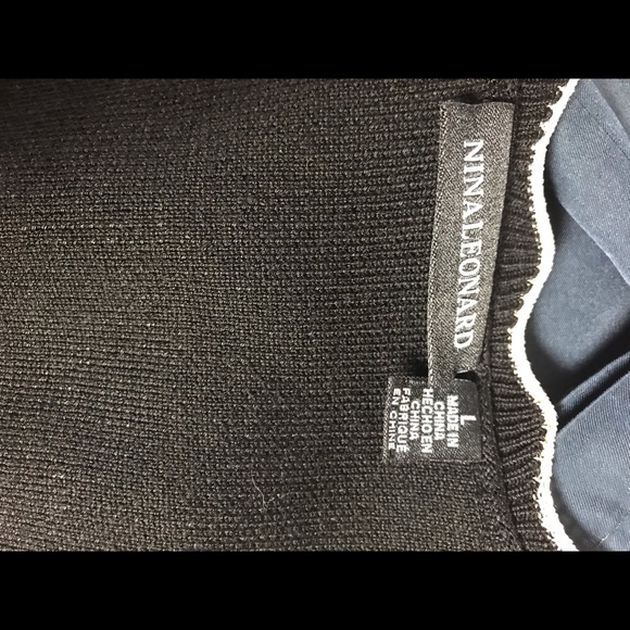 Nina Leonard 3Season retro black dress. gold hued design elements - Picture 6 of 9